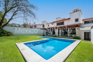 Casa Villas del Arco Palmira Cuernavaca.