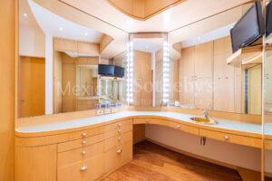 115 Luxury View