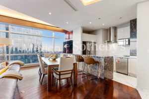 St Regis 2806