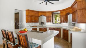 Casa Playa Blanca Zihuatanejo