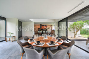 Paseo de las Flores Paraiso Country Club