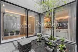 Pentgarden Campos Elíseos