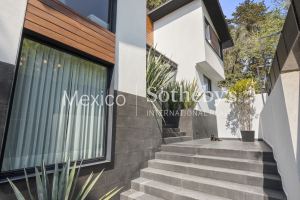 Casa Caobas