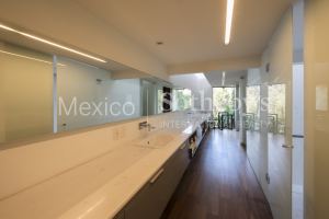 Casa Bezares