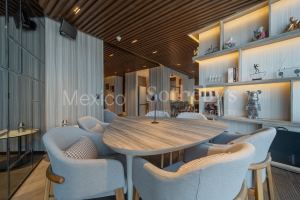 St Regis 23