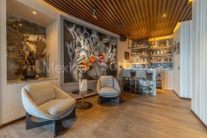 St Regis 23