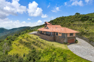 Gran Finca Poás, Reserva Río y Volcán