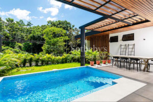 Jungle View Casa El Roble 48 in Playa Grande