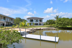 Casa Mistico
