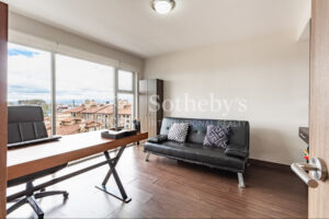 Apartamento en Torre Moderna Azenza