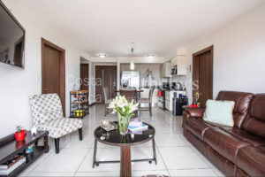 Apartamento en Torre Moderna Azenza