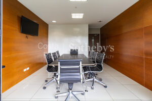 Apartamento en Torre Moderna Azenza