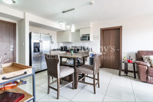 Apartamento en Torre Moderna Azenza