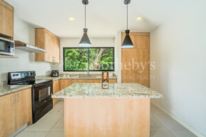 Casa Bellota – Coastal Charm Between Tamarindo & Nosara
