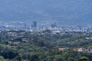 Espaciosa Residencia en San Isidro de Heredia