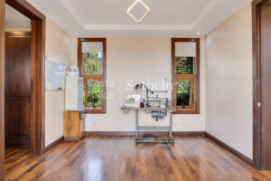 Espaciosa Residencia en San Isidro de Heredia