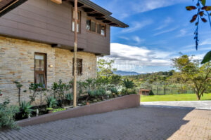 Espaciosa Residencia en San Isidro de Heredia