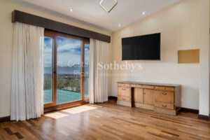 Espaciosa Residencia en San Isidro de Heredia