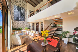 Espaciosa Residencia en San Isidro de Heredia