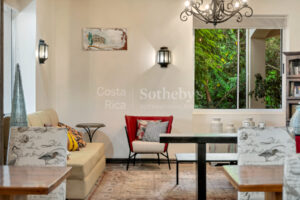 Central Atenas Marble