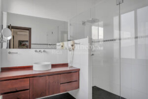 Central Atenas Marble