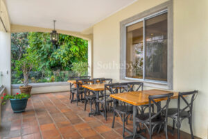 Central Atenas Marble
