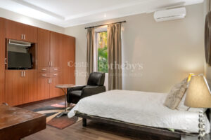 Central Atenas Marble