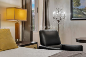 Central Atenas Marble