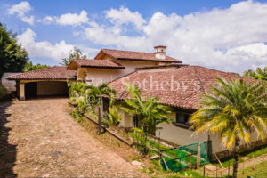 Casa Roca Verde, Escazú