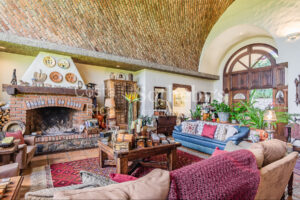 Casa Roca Verde, Escazú