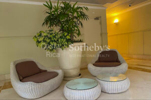 Magnific Two Bedroom Apartment in el Cortijo
