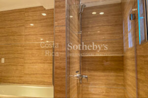 Magnific Two Bedroom Apartment in el Cortijo