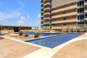 Metropolitan Oasis Penthouse