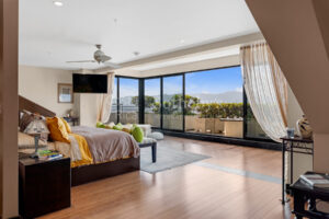 Metropolitan Oasis Penthouse