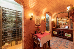 Villa Romantica, One of a Kind World-Class Tropical Estate