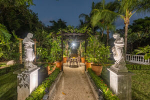 Villa Romantica, One of a Kind World-Class Tropical Estate