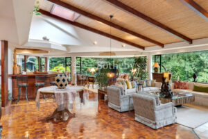 Lobo Mountain Estate