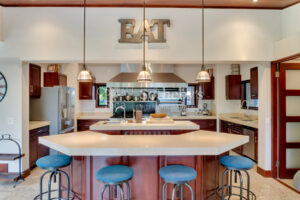 Lobo Mountain Estate