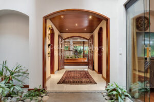 Lobo Mountain Estate