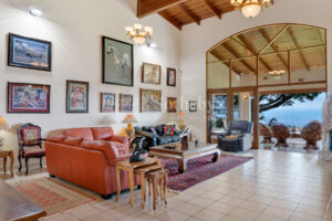 La Joya Estate