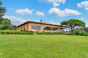 La Joya Estate