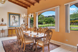 La Joya Estate