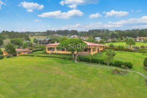 La Joya Estate