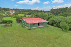 La Joya Estate