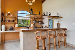La Joya Estate