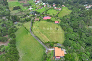 La Joya Estate