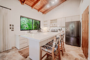 Casa Carlita – Tranquil Tropical Villa in 506 Tennis Center