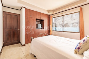 Beautiful House in Los Crotos