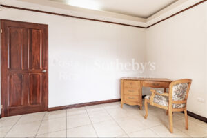 Beautiful House in Los Crotos