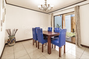 Beautiful House in Los Crotos